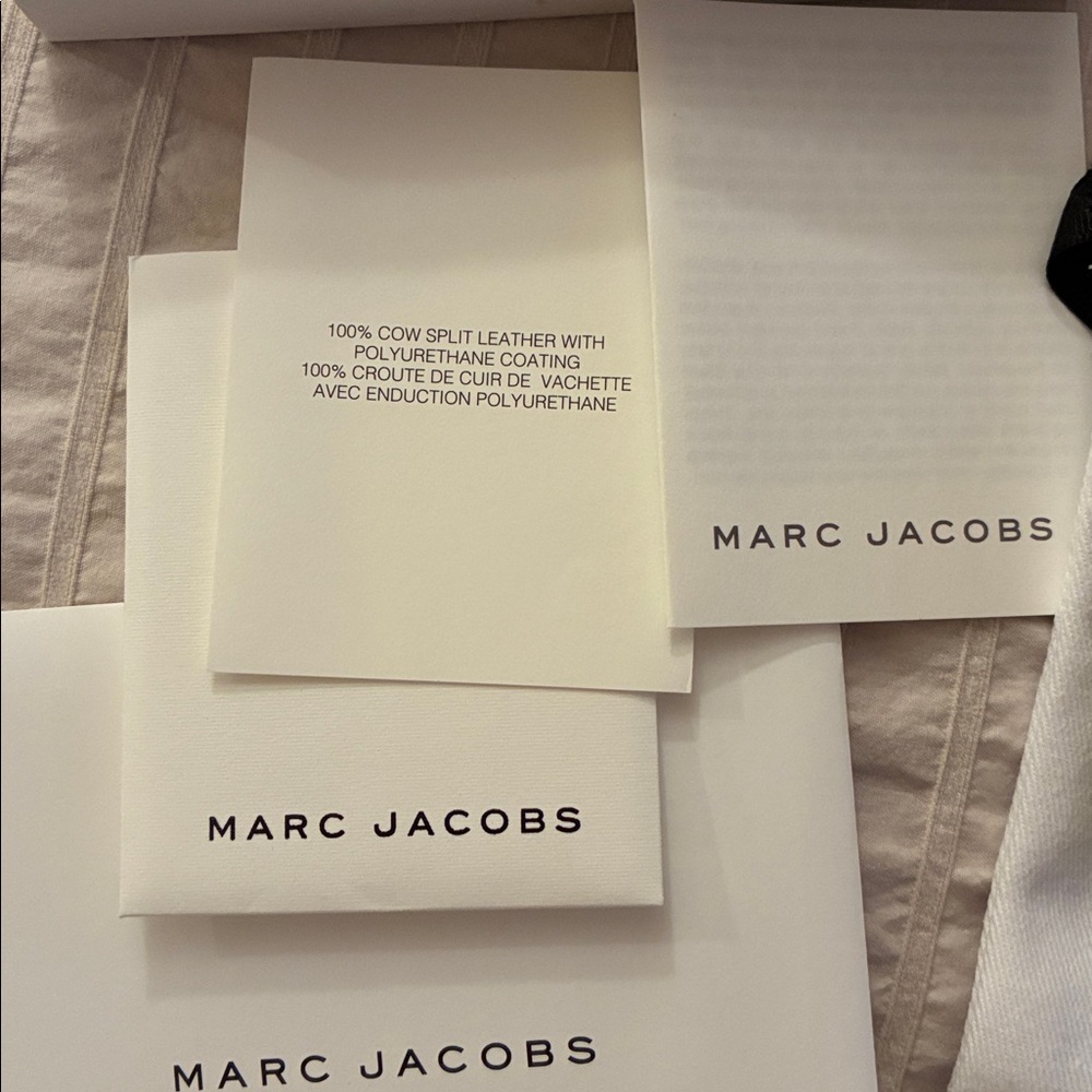 NEW Marc Jacobs Wallet - Picture 5 of 8
